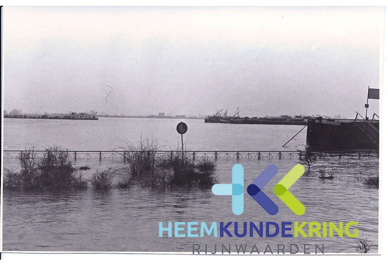 Emmerich 1969-1970 Hoogwater Rijn promenade(4)